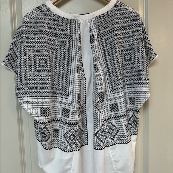 Women's Blouse - Picture 3 of 3